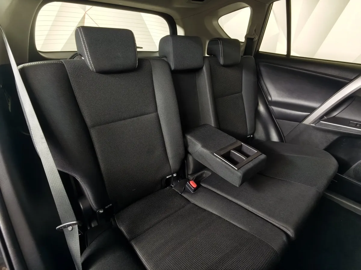 Toyota RAV4 2.0 CVT AWD (146 л.с.) Классик Черный в АВИЛОН. Слайд №16