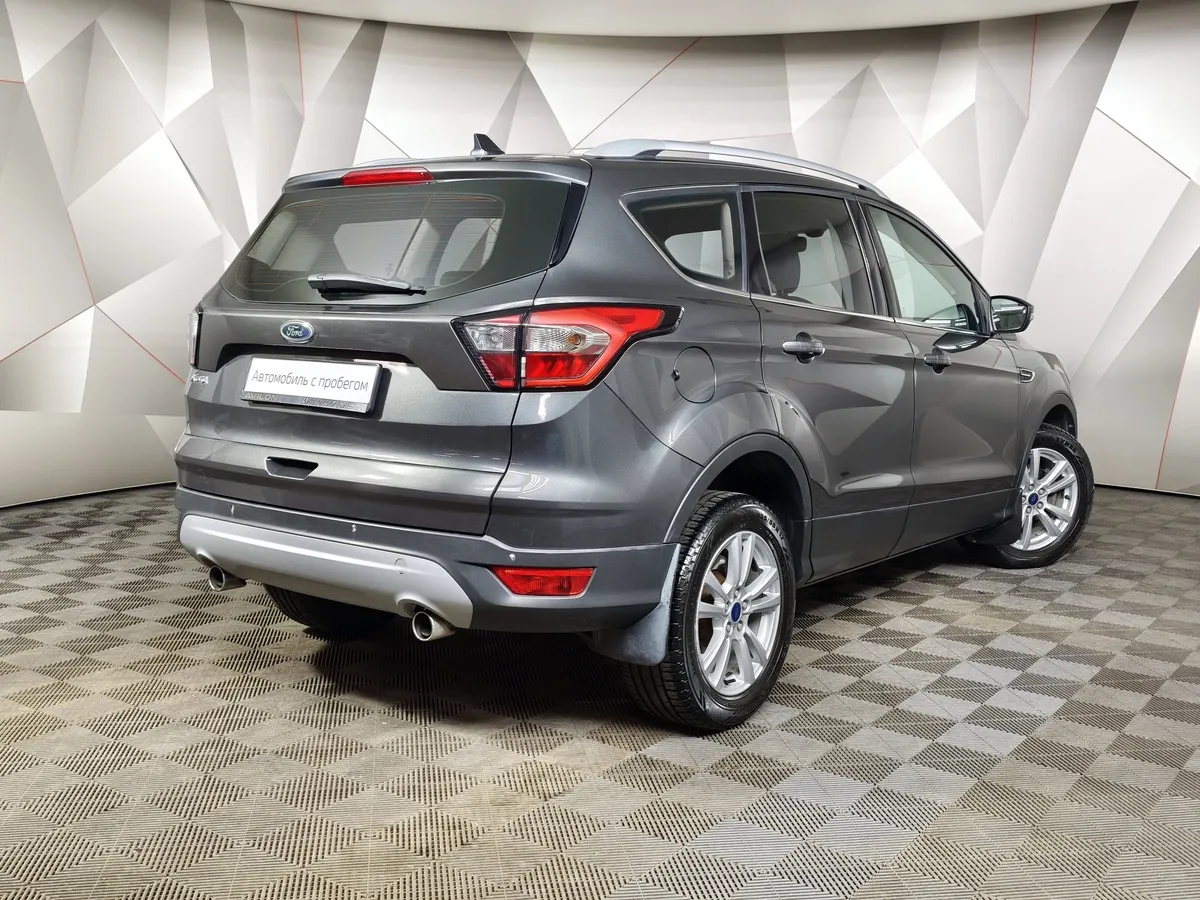 Ford Kuga 2.5 AT (150 л.с.) Серый в АВИЛОН. Слайд №2