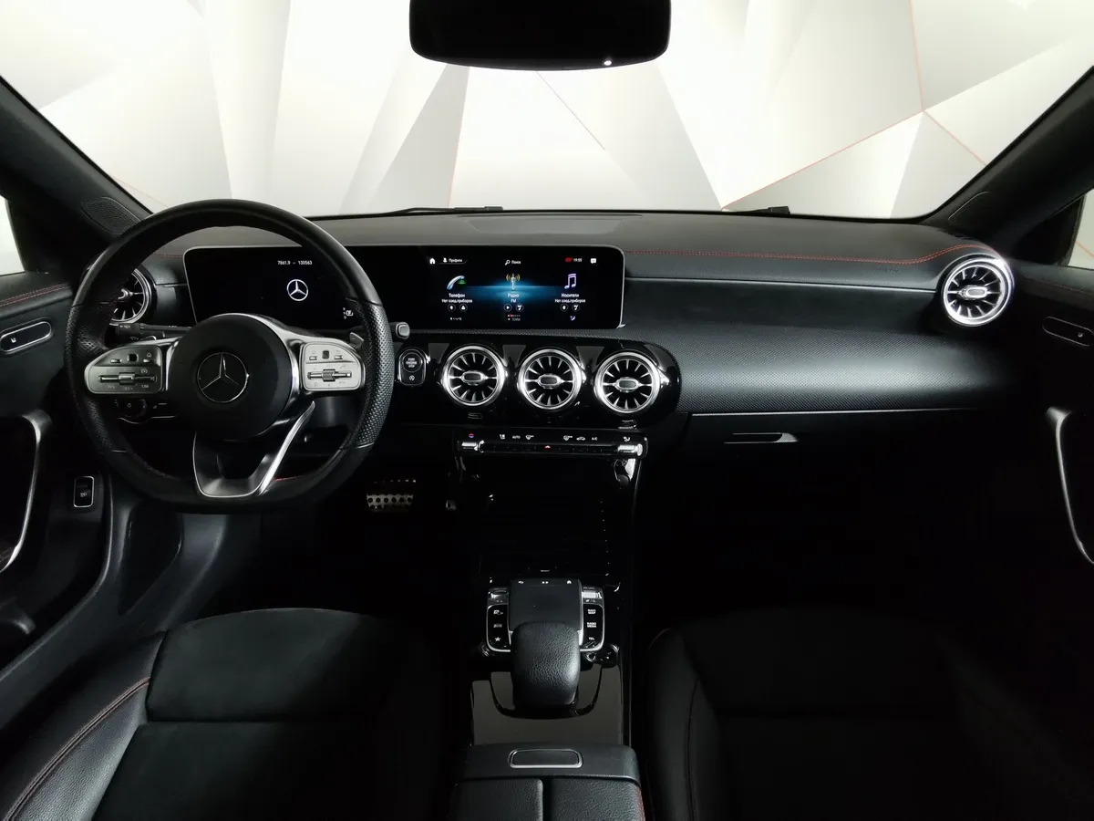Mercedes-Benz CLA 200 7G-DCT (150 л.с.) Sport Серый в АВИЛОН. Слайд №14