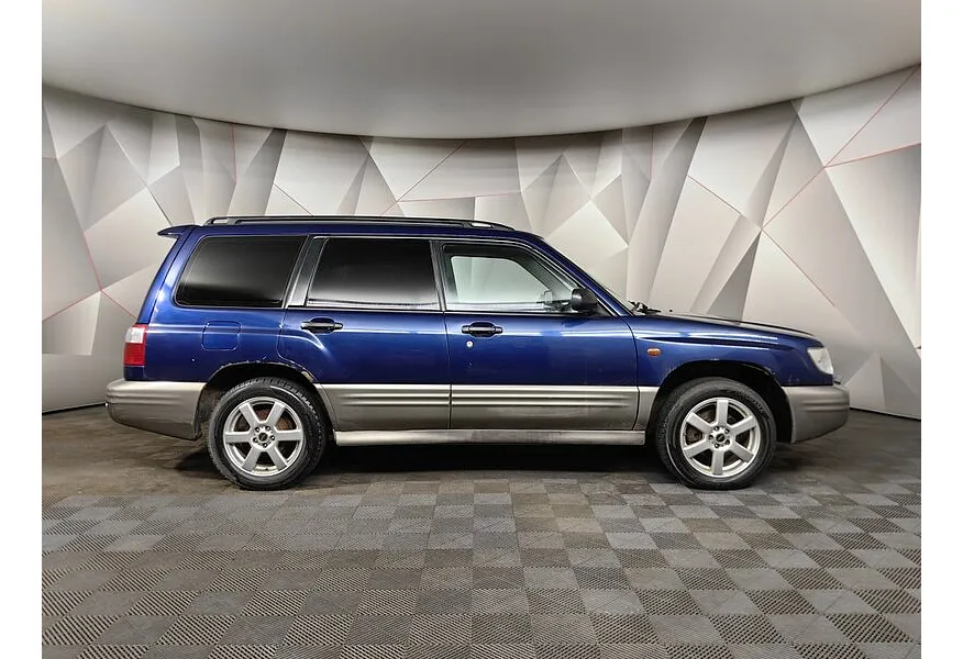 LIVE. Слайд №4