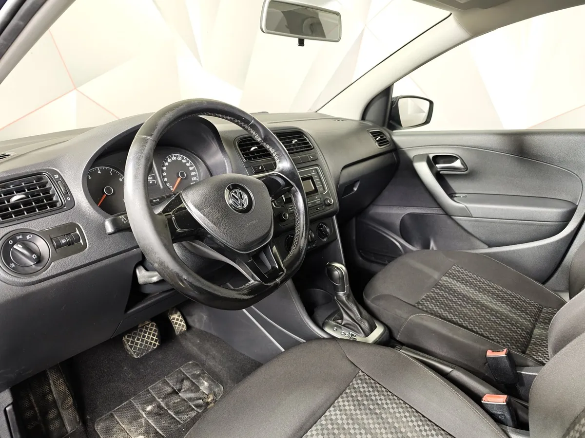Volkswagen Polo 1.6 MPI AT (110 л.с.) Comfortline Синий в АВИЛОН. Слайд №19