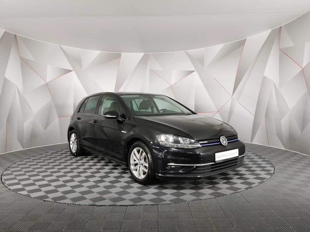 Volkswagen Golf 1.5 TSI DSG (130 л.с.) Черный в АВИЛОН. Слайд №3
