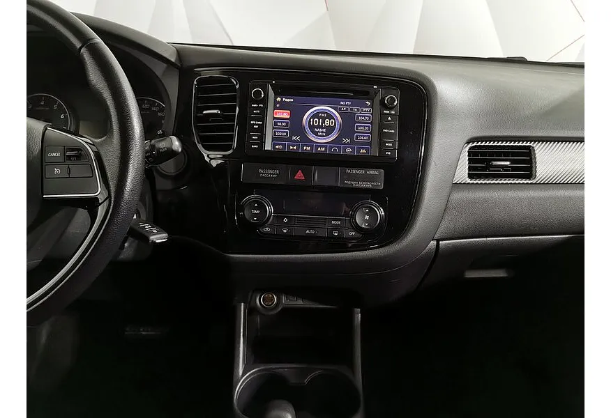 Mitsubishi Outlander 2.0 CVT (146 л.с.) Invite Черный в АВИЛОН. Слайд №15