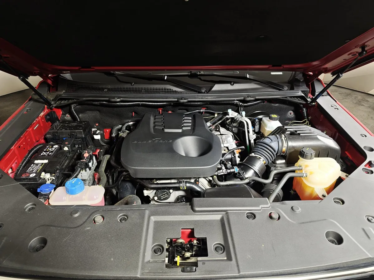 Changan HUNTER PLUS 2.0 AT 4WD (226 л.с.) Luxe Красный в АВИЛОН. Слайд №11
