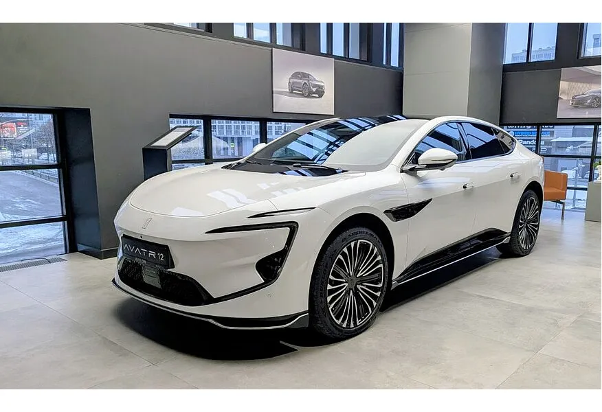 АВИЛОН - Avatr 12 AT 4WD (578 л.с.) Dual Motor Dynamic Белый - slide 9579712