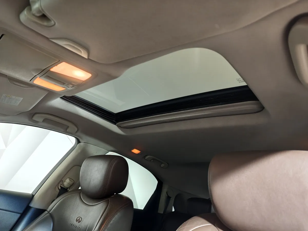 Infiniti FX-Series FX35 AT AWD (307 л.с.) Золотой в АВИЛОН. Слайд №21