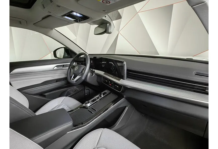 Volkswagen Tavendor 2.0TSI DSG 4WD (220 л.с.) R-Line Touring Edition Белый в АВИЛОН. Слайд №12