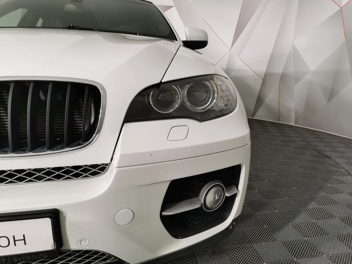 BMW X6 xDrive35i 8AT (306 л.с.) Белый в АВИЛОН. Слайд №8