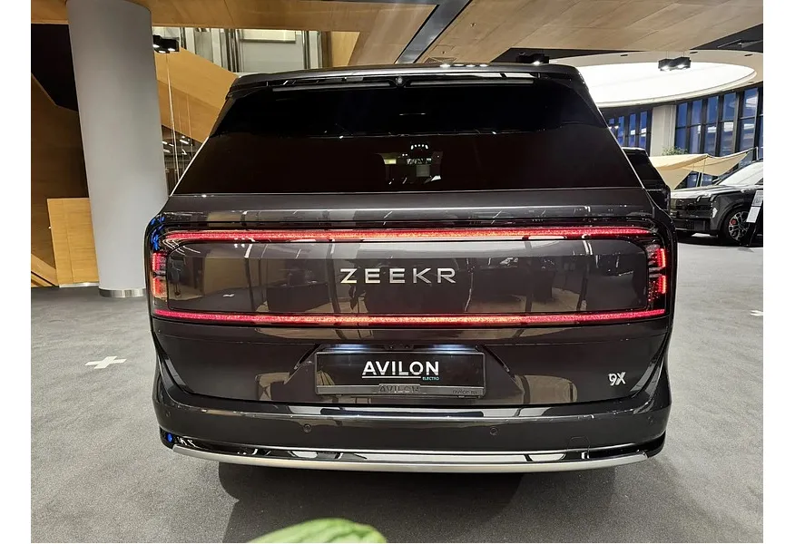 Zeekr 9X 2.0h AT 4WD (1177 л.с.) Ultra Серый в АВИЛОН. Слайд №11