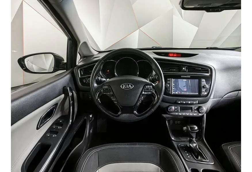 Kia Ceed 1.6 DCT (135 л.с.) Prestige Серый в АВИЛОН. Слайд №20