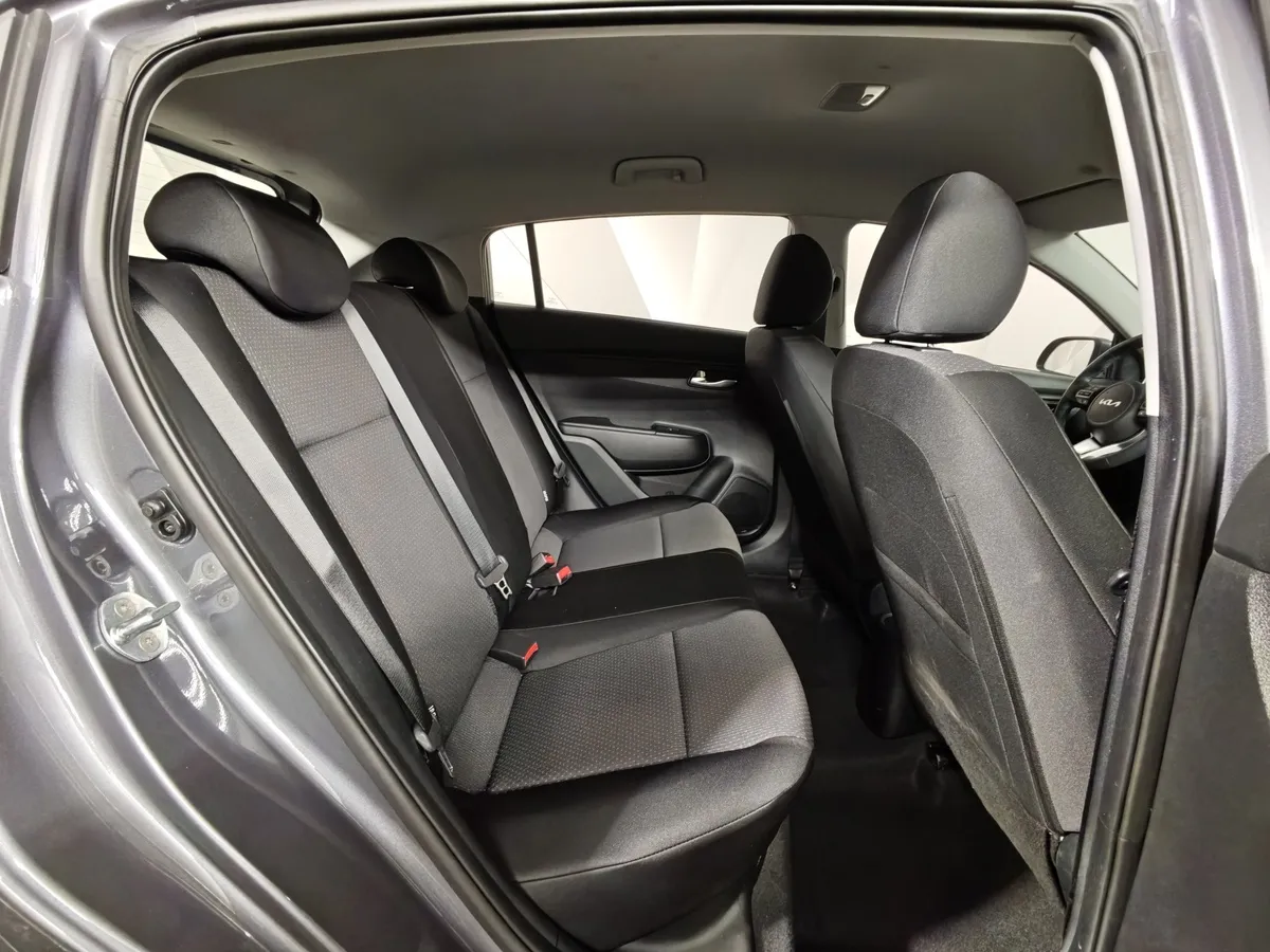 Solaris KRX 1.6 MT (123 л.с.) Luxe Серый в АВИЛОН. Слайд №16