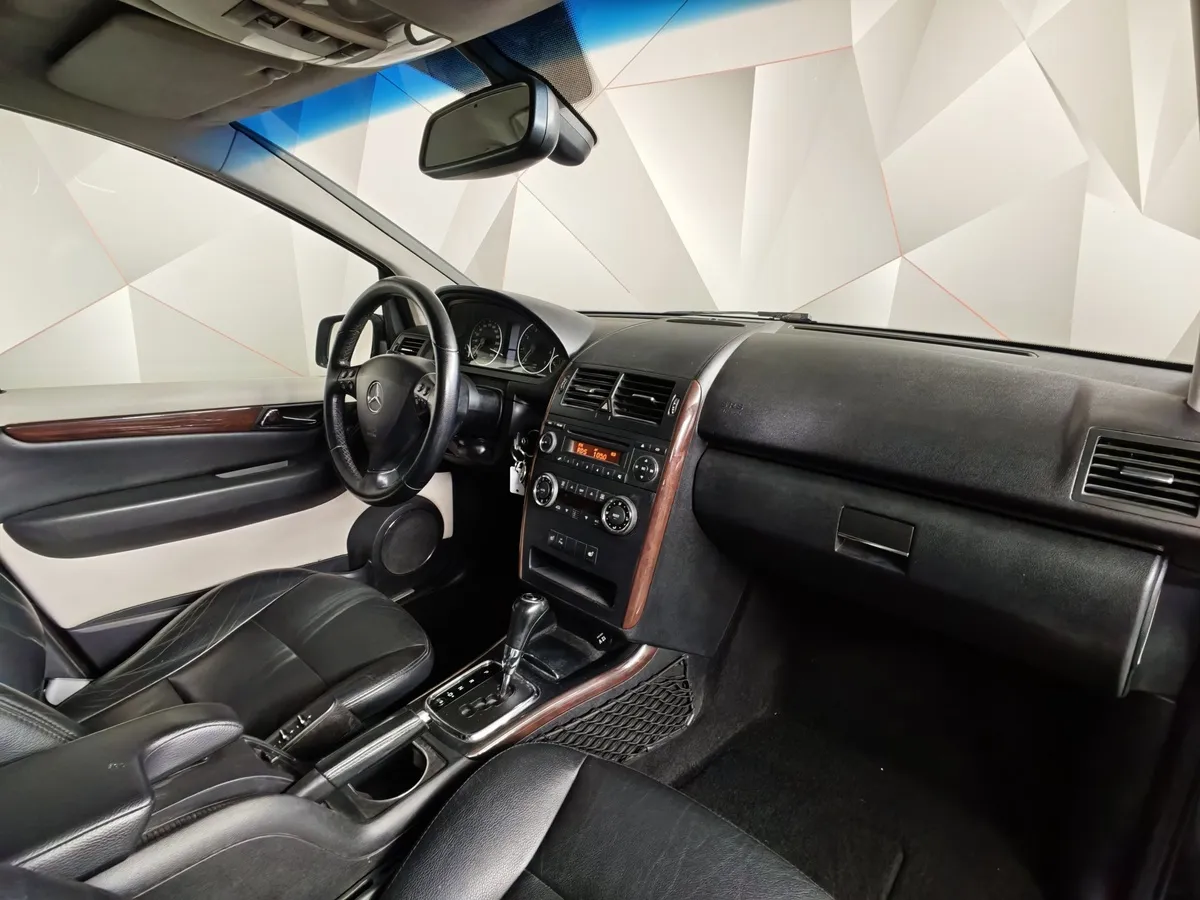 Mercedes-Benz A-Класс A 200 Turbo Autotronic (193 л.с.) Черный в АВИЛОН. Слайд №11