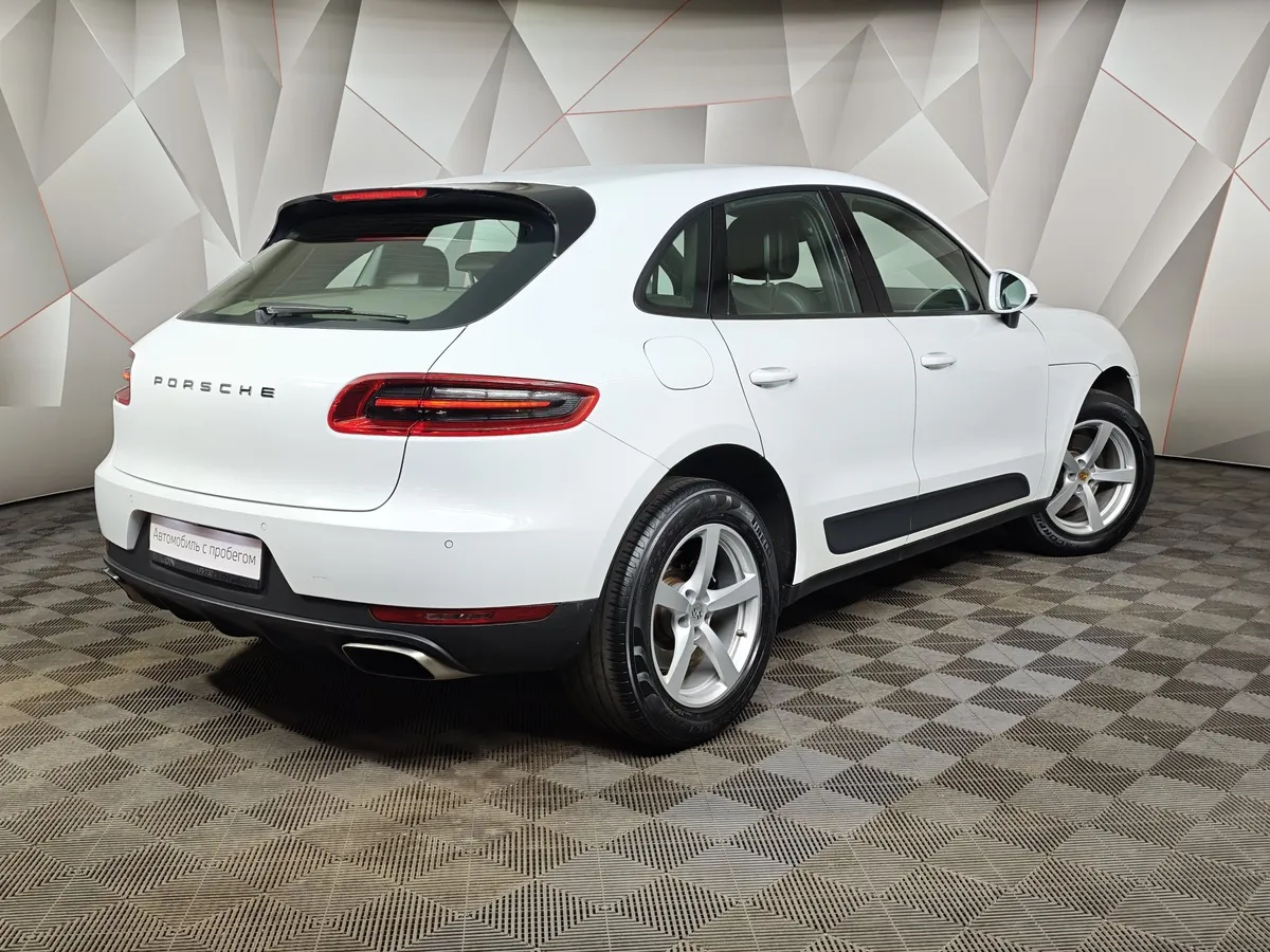 Porsche Macan 2.0 PDK AWD (252 л.с.) Белый в АВИЛОН. Слайд №2