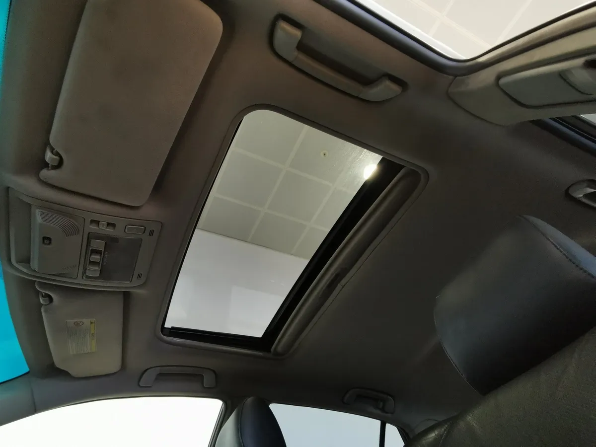 Lexus RX 400h CVT AWD (210 л.с.) Серебристый в АВИЛОН. Слайд №21