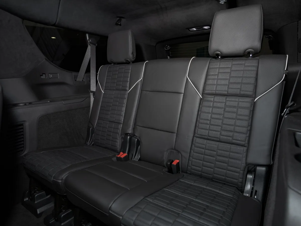Cadillac Escalade 6.2 ESV AT AWD (420 л.с.) Sport Platinum Черный в АВИЛОН. Слайд №10
