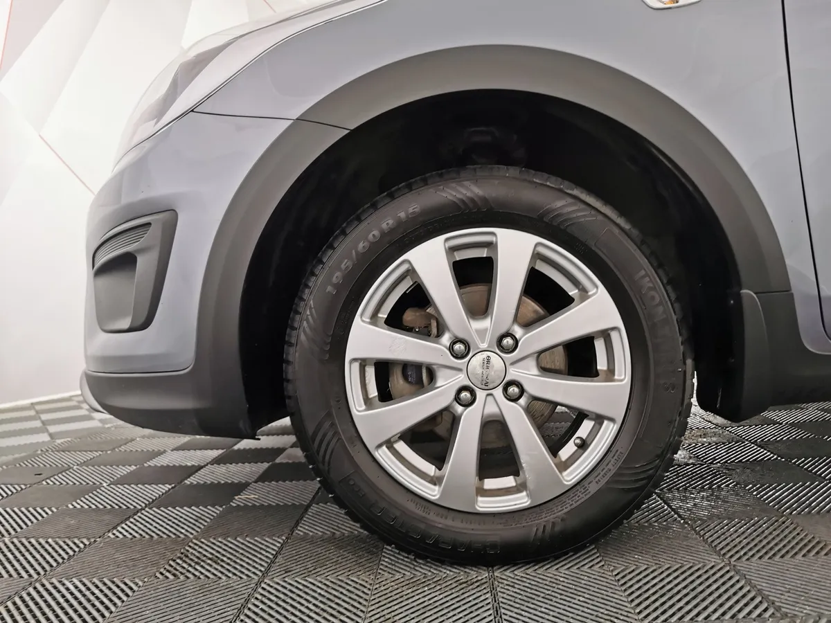 Kia Rio X-Line 1.6 AT (123 л.с.) Серый в АВИЛОН. Слайд №9