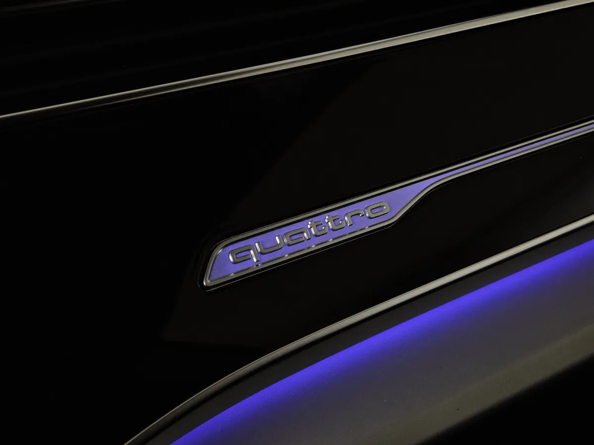 Audi Q8 55 TFSI Tiptronic quattro (340 л.с.) Белый в АВИЛОН. Слайд №24