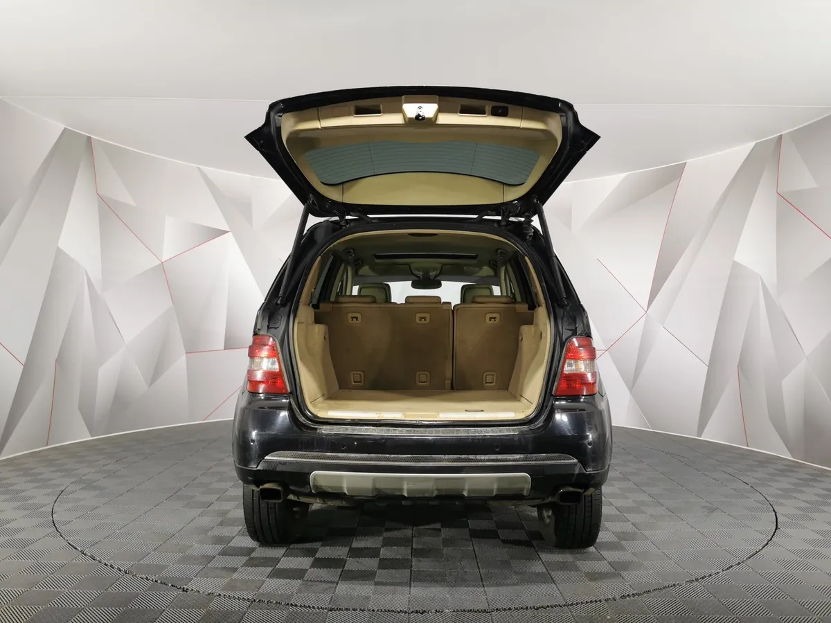 Mercedes-Benz M-Класс ML 350 7G-Tronic (272 л.с.) Черный в АВИЛОН. Слайд №10