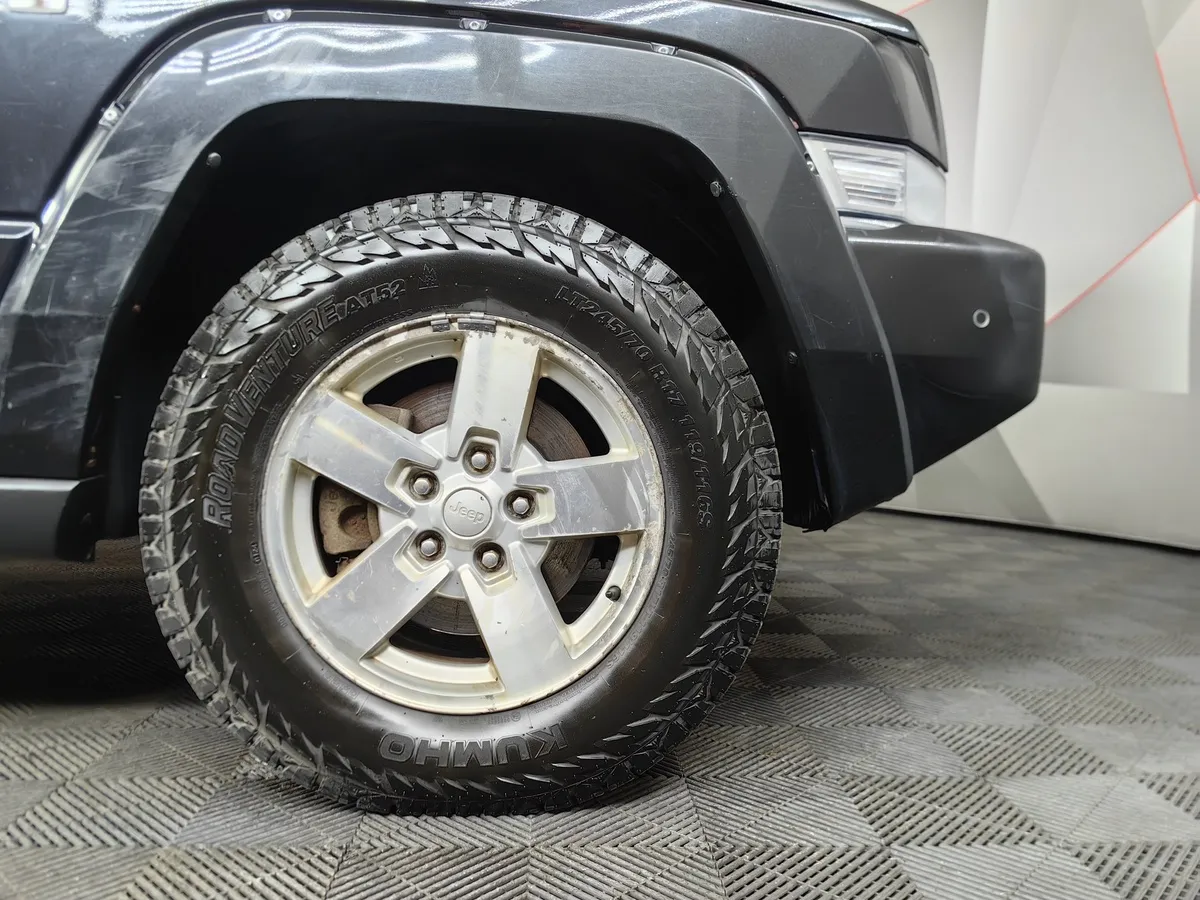 Jeep Commander 3.0 CRD AT AWD (218 л.с.) Черный в АВИЛОН. Слайд №9