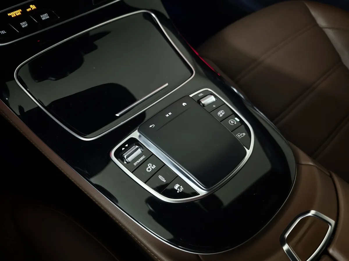 Mercedes-Benz E-Класс E 53 4MATIC+ 9G-TRONIC (435 л.с.) Особая серия Белый в АВИЛОН. Слайд №26