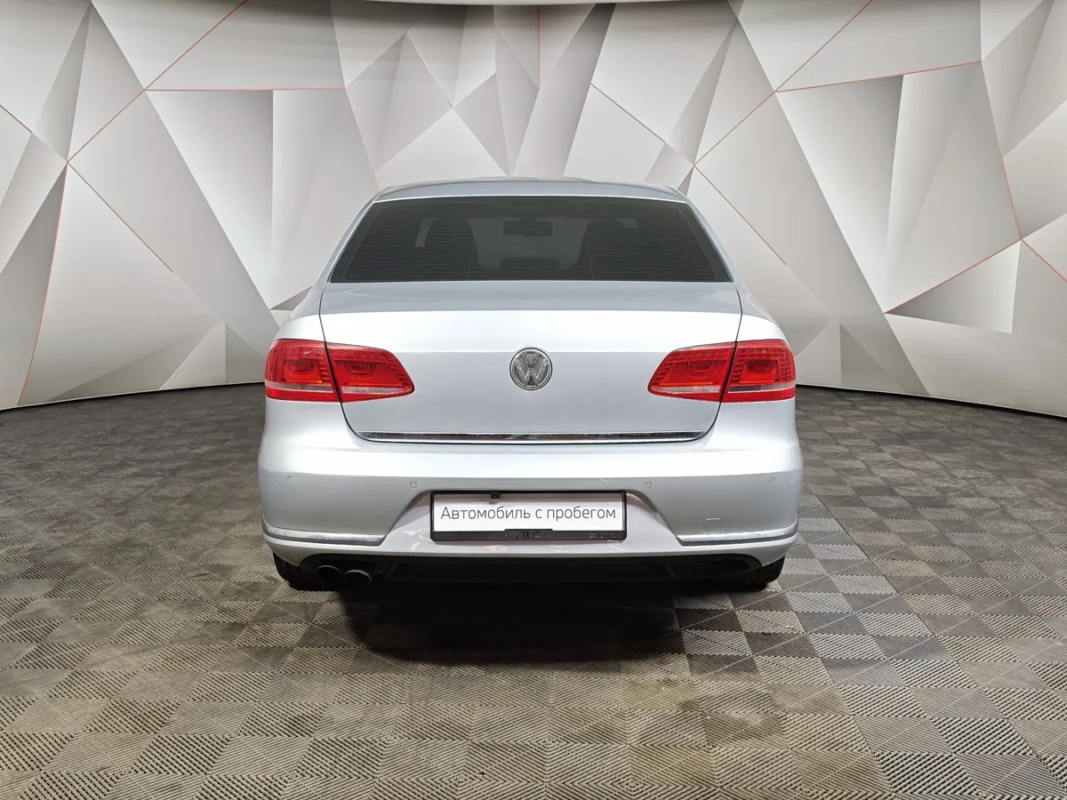 Volkswagen Passat 1.8 TSI DSG (160 л.с.) Серебристый в АВИЛОН. Слайд №8