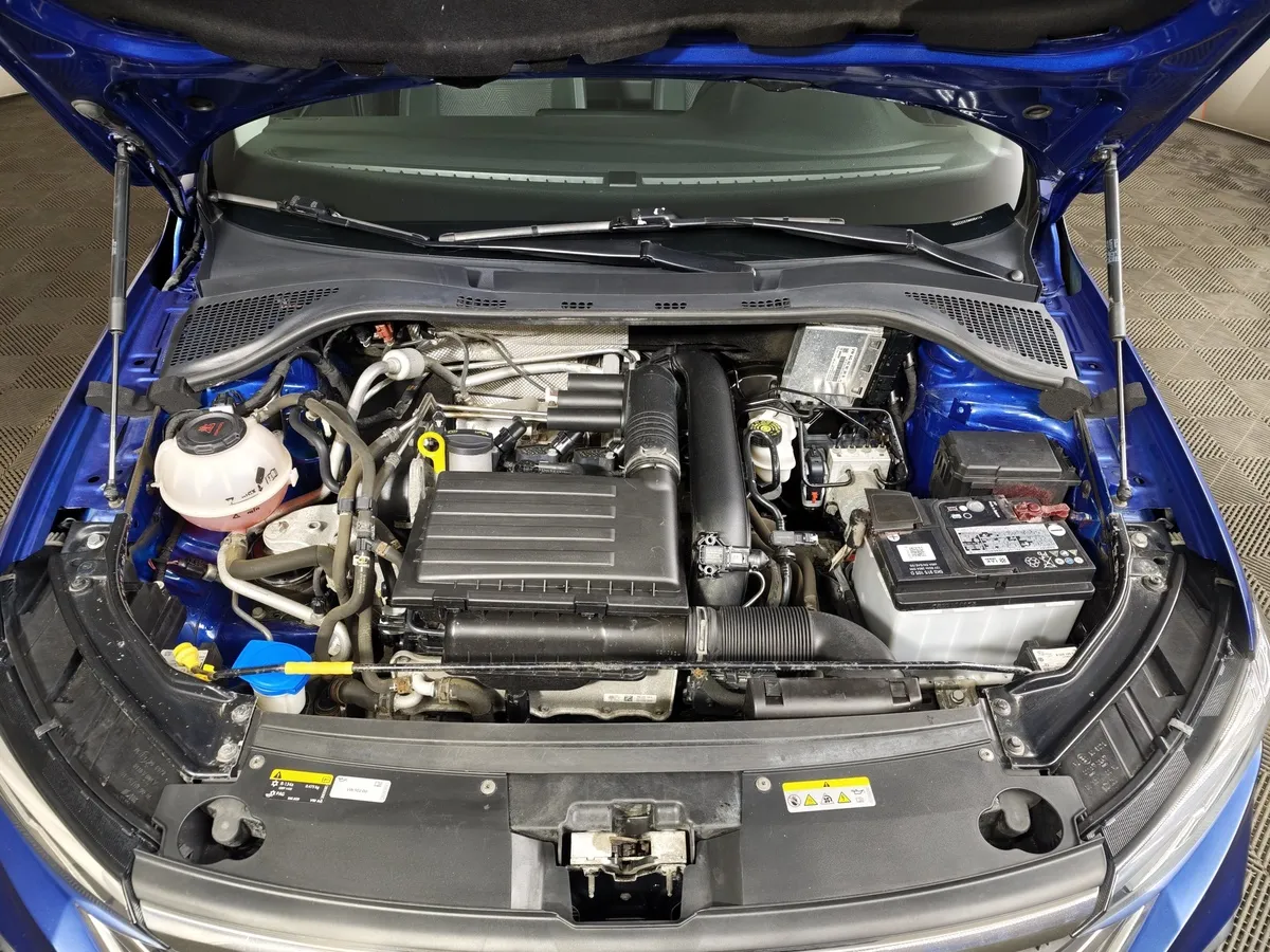 Volkswagen Polo 1.4 TSI DSG (125 л.с.) Highline Синий в АВИЛОН. Слайд №11