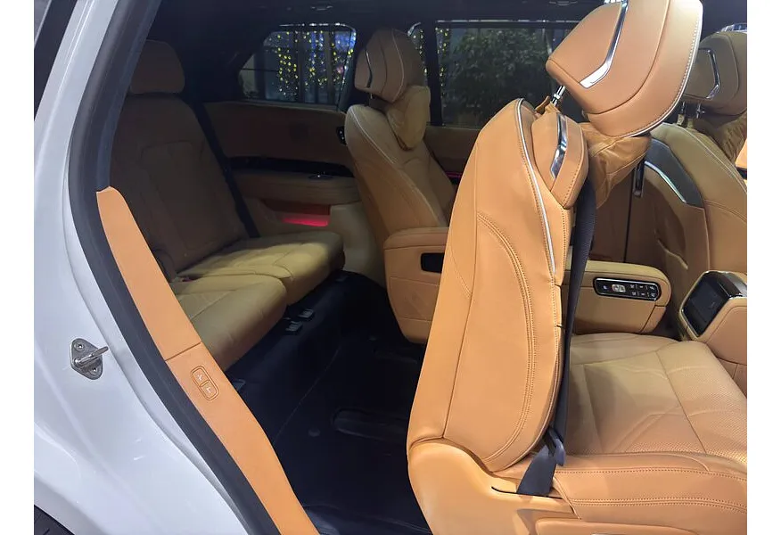 Zeekr 9X 2.0h AT 4WD (1177 л.с.) Max Белый в АВИЛОН. Слайд №13