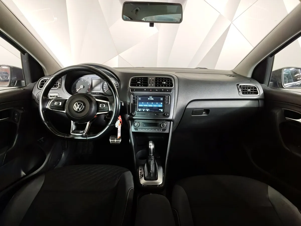 Volkswagen Polo 1.6 MPI AT (110 л.с.) Trendline Серый в АВИЛОН. Слайд №9