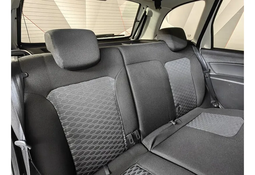 ВАЗ (Lada) Granta 1.6 AMT (106 л.с.) Белый в АВИЛОН. Слайд №16