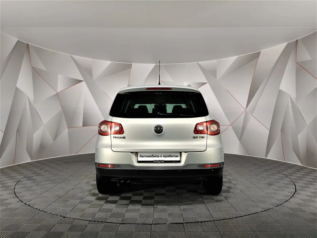 Volkswagen Tiguan 2.0 TSI 4Motion AT (170 л.с.) Sport&Style Серебристый в АВИЛОН. Слайд №8