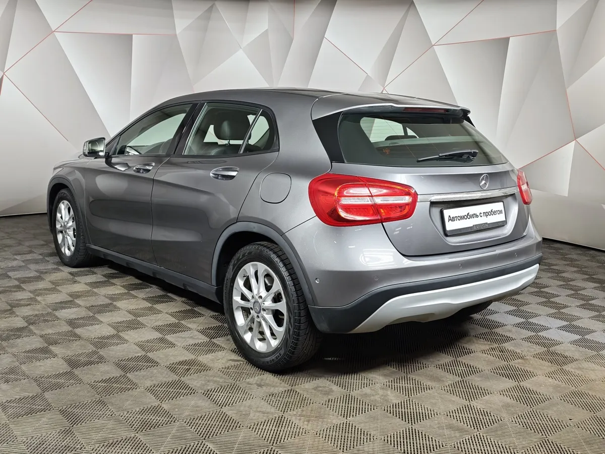 Mercedes-Benz GLA 200 7G-DCT (150 л.с.) Особая серия Серый в АВИЛОН. Слайд №4