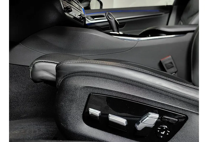 BMW 5 серия 530d xDrive Steptronic (249 л.с.) Base (Локальная сборка) Серый в АВИЛОН. Слайд №19