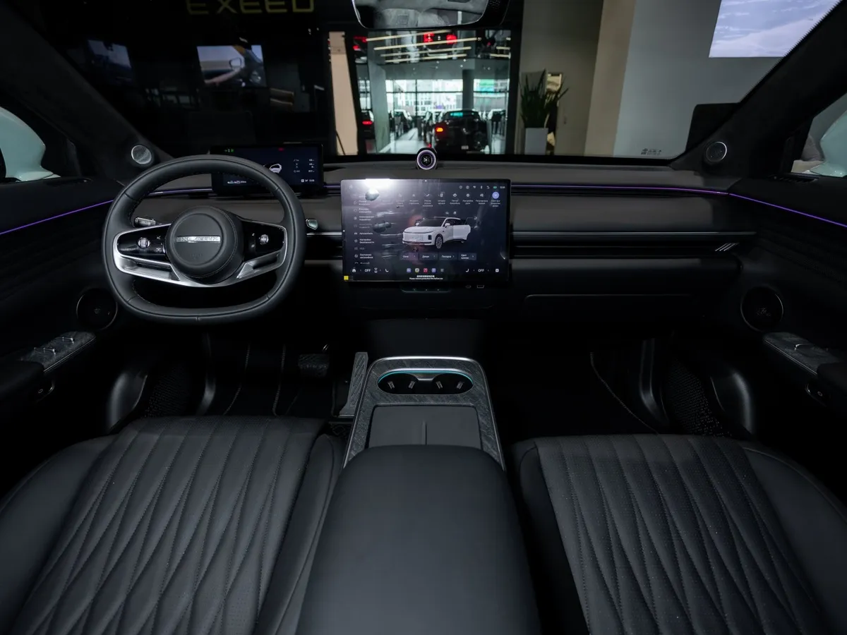 ESTEO Exlantix ET 1.5 AT 4WD (469 л.с.) Белый в АВИЛОН. Слайд №7