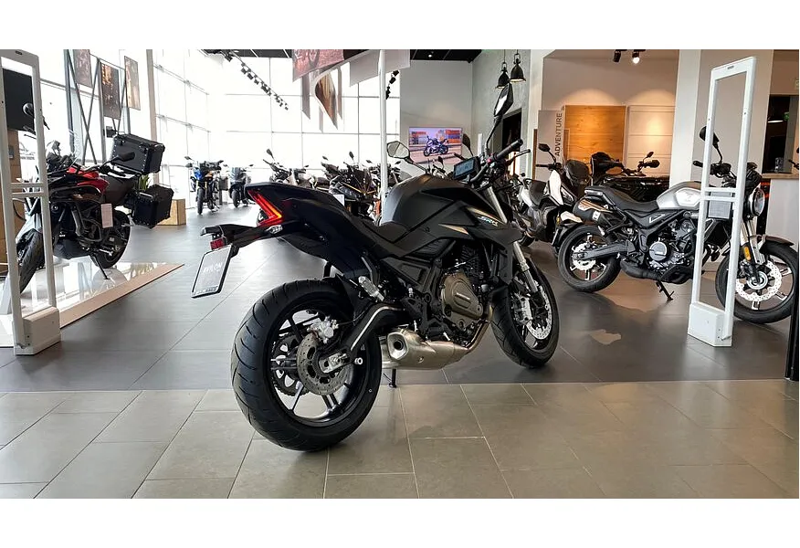 АВИЛОН - QJMOTOR SRK 700 700 см³ (73 л.с.) 700 Черный - slide 7
