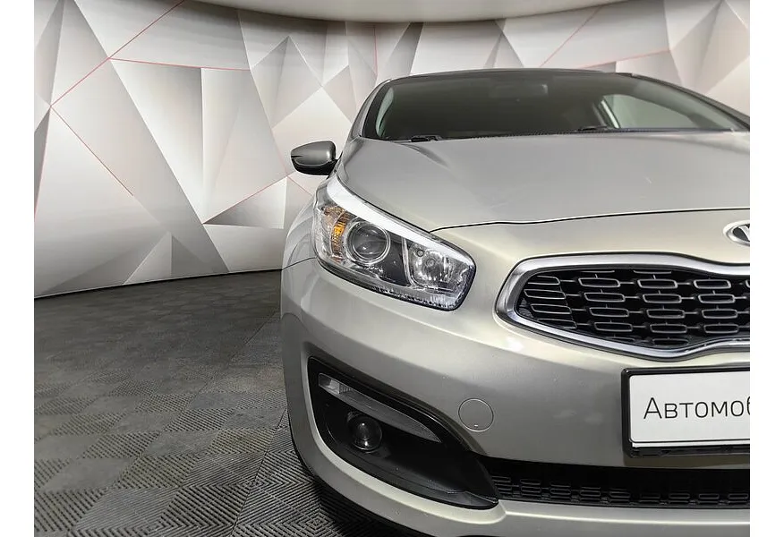 Kia Ceed 1.6 AT (130 л.с.) Comfort Серебристый в АВИЛОН. Слайд №10