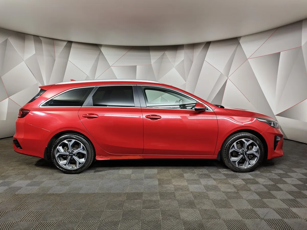 Kia Ceed 1.6 MPI AT (128 л.с.) Prestige Красный в АВИЛОН. Слайд №6