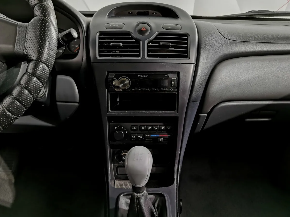 Nissan Almera Classic 1.6 MT (107 л.с.) Серебристый в АВИЛОН. Слайд №14