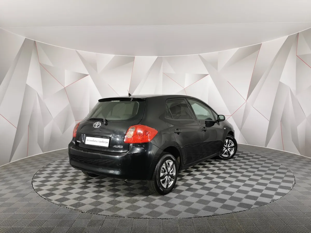 Toyota Auris 1.4 D-4D 5MMT (90 л.с.) Черный в АВИЛОН. Слайд №2