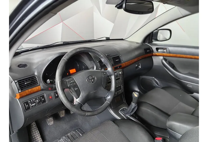 Toyota Avensis 1.8 MT (129 л.с.) Серый в АВИЛОН. Слайд №17