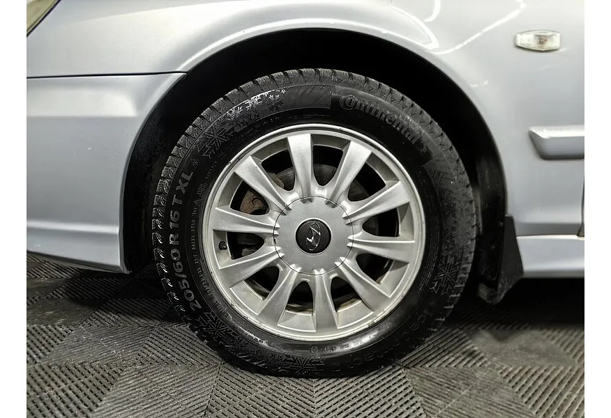 Hyundai Sonata 2.0 AT (150 л.с.) Classic Серебристый в АВИЛОН. Слайд №9