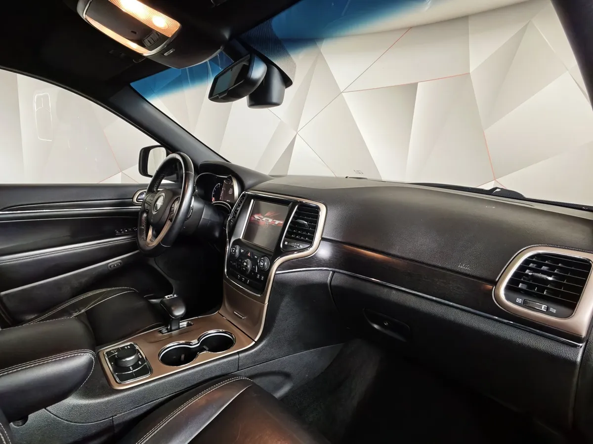 Jeep Grand Cherokee 3.0 TD AT (241 л.с.) Красный в АВИЛОН. Слайд №13