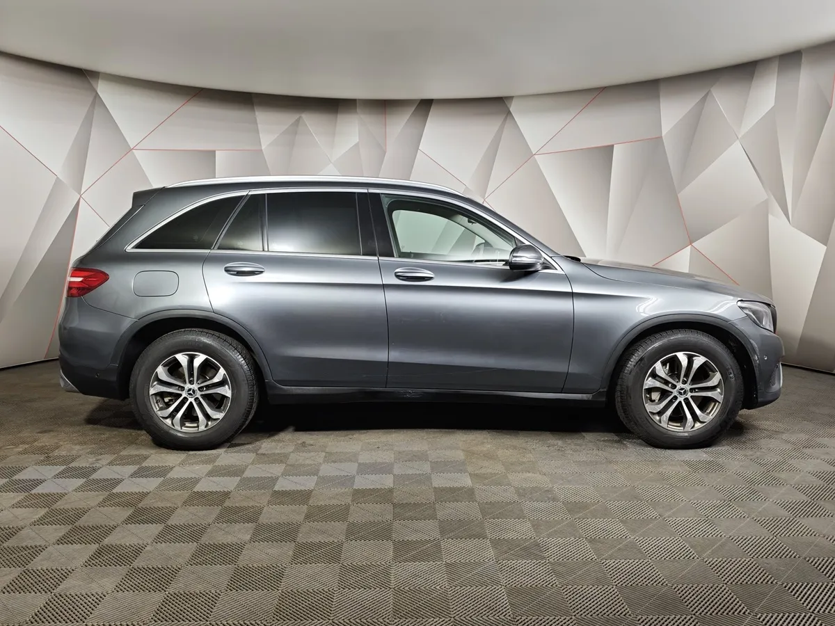 Mercedes-Benz GLC 250 9G-TRONIC 4MATIC (211 л.с.) Серый в АВИЛОН. Слайд №6