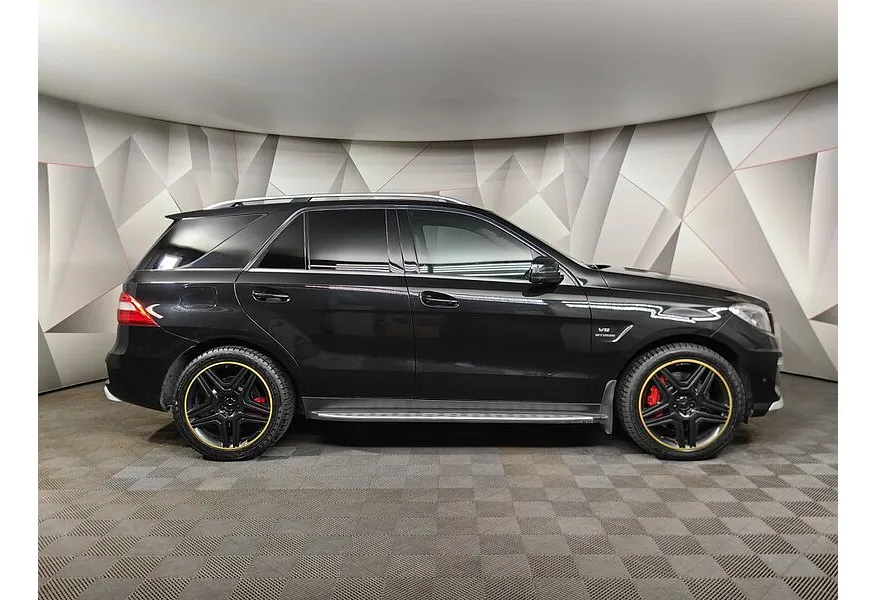 Mercedes-Benz M-Класс ML 63 AMG Speedshift Plus 7G-Tronic (525 л.с.) Черный в АВИЛОН. Слайд №6