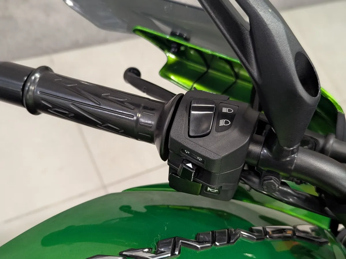 BAJAJ Dominar 400 400 см³ (40 л.с.) 400 Зеленый в АВИЛОН. Слайд №9
