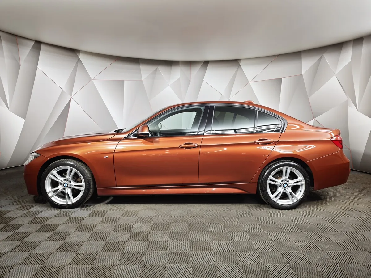 BMW 3 серия 320i xDrive AT (184 л.с.) M Sport Оранжевый в АВИЛОН. Слайд №5