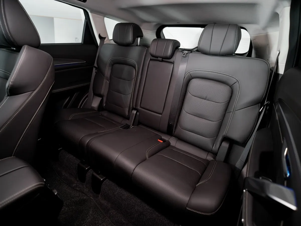 JETOUR X70 Plus 1.6 DCT (190 л.с.) Luxury Серый в АВИЛОН. Слайд №7
