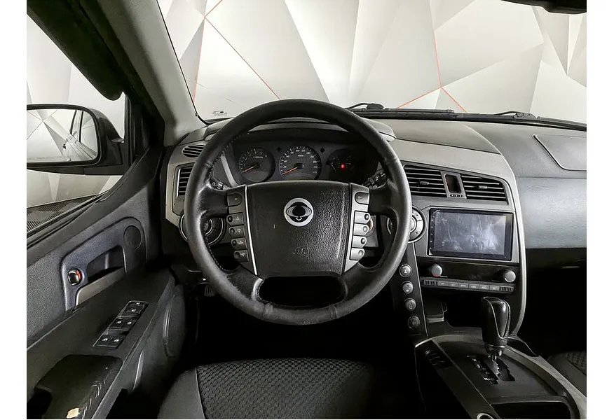 АВИЛОН - SsangYong Kyron 2.0 Xdi E-Tronic 4WD (141 л.с.) Черный - slide 9