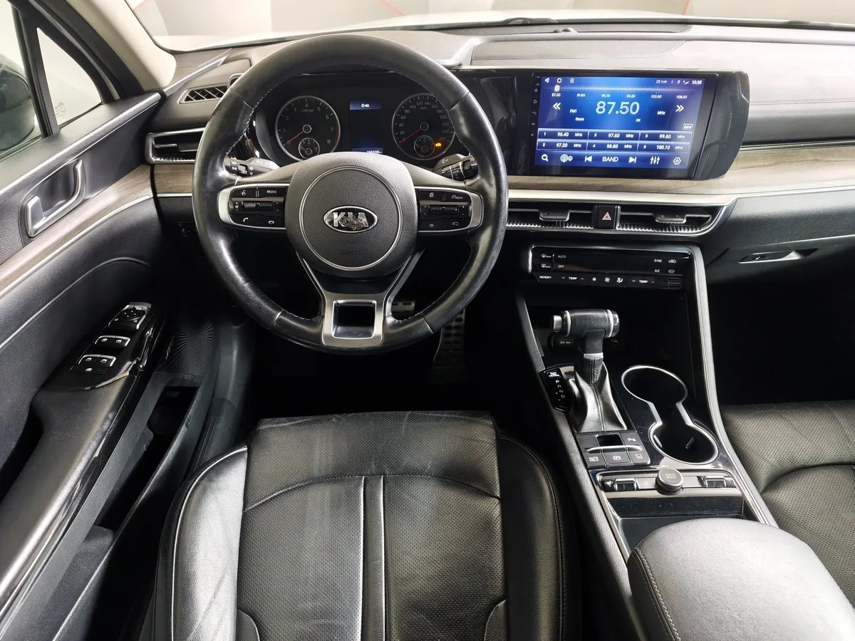 Kia K5 2.5 GDI AT 2WD (194 л.с.) Luxe Белый в АВИЛОН. Слайд №20