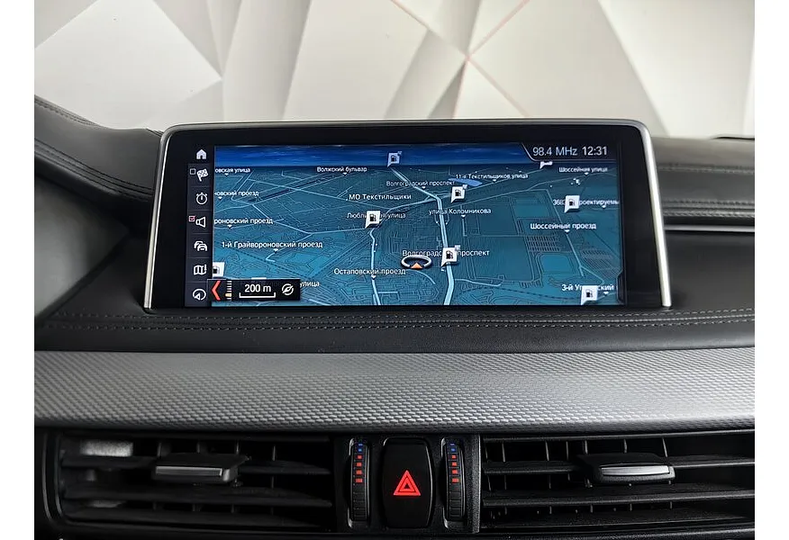 BMW X6 xDrive40d Steptronic (313 л.с.) M Sport (Локальная сборка) Черный в АВИЛОН. Слайд №17