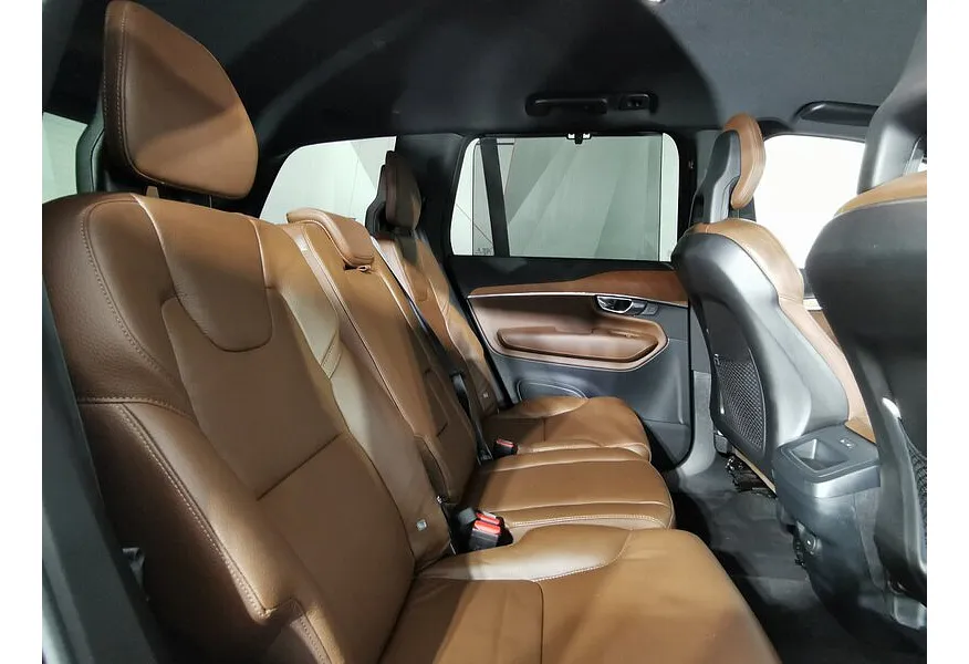 Volvo XC90 2.0 T5 Drive-E AT AWD (7 мест) (249 л.с.) Inscription (7 мест) Серый в АВИЛОН. Слайд №15